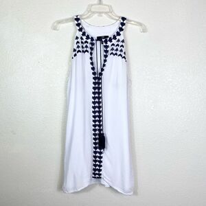 Top Stitch White & Navy Crinkled Embroidered Mini Dress